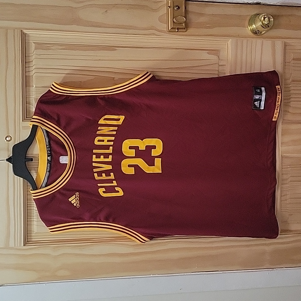 Men sleeveless jersey, burgundy color, XL size NBA